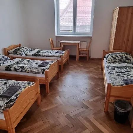 Ubytovanie Topolcany Appartement *